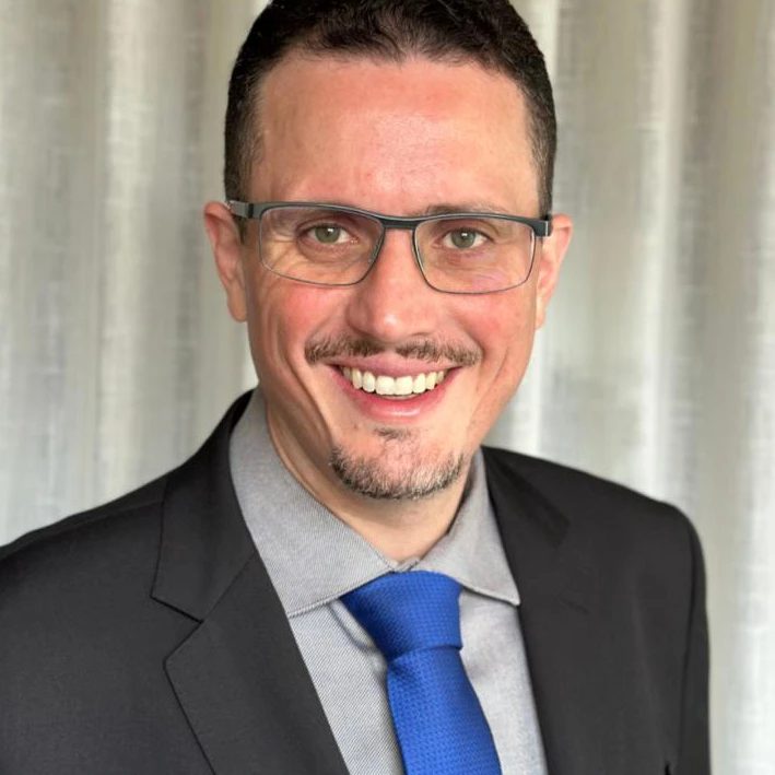 Dr. Alexandre Karam Joaquim Mousfi - Residência Médica em Psiquiatria Mackenzie